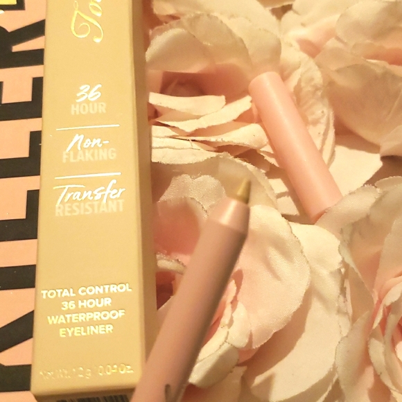 🌟🧚‍♀️KILLER CASHMERE Too Faced Killer Liner Pencil NWT - Picture 6 of 6